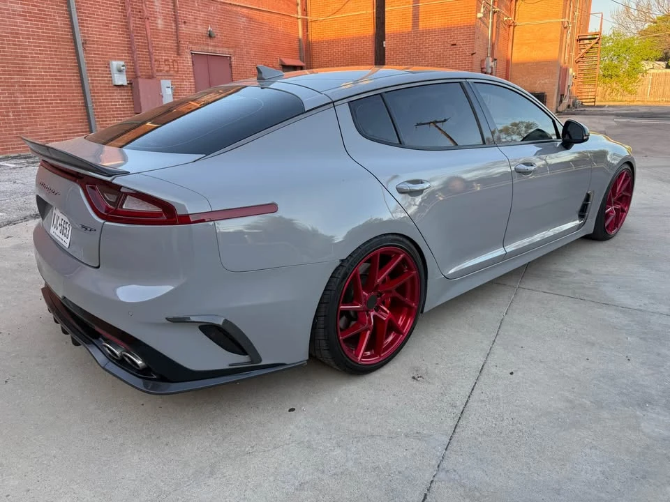 2020 Kia - Image 4 of 10