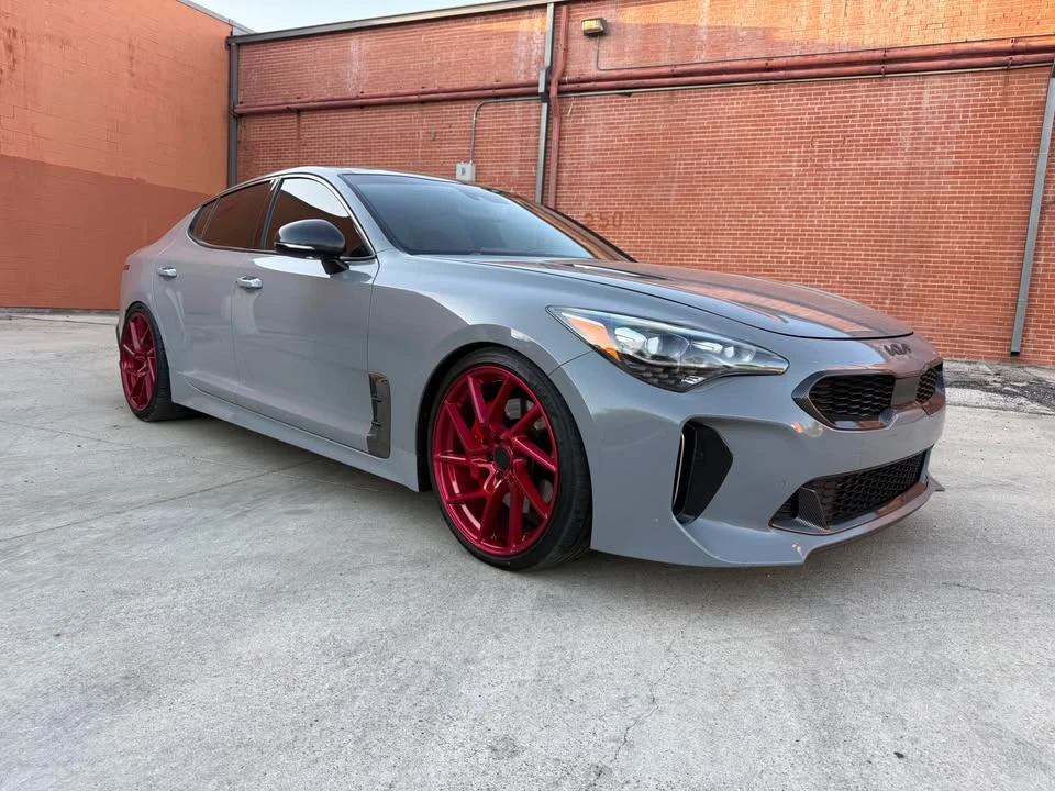 2020 Kia - Image 2 of 10