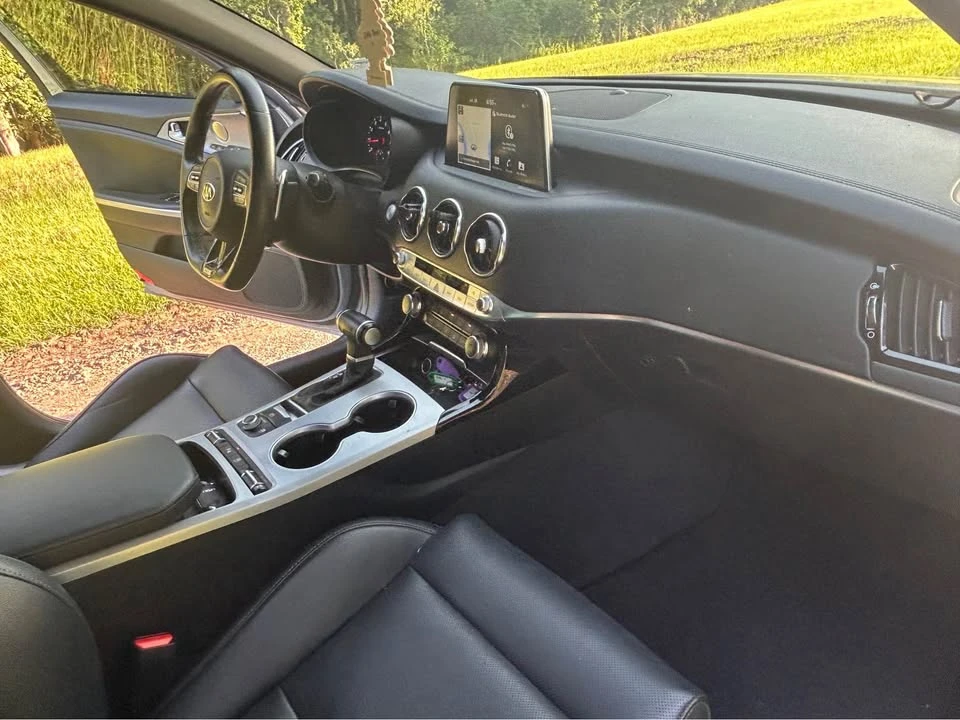 2020 Kia Stinger GT - Image 9 of 20