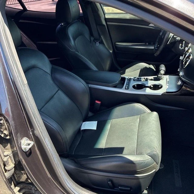 2020 Kia Stinger - Image 6 of 13