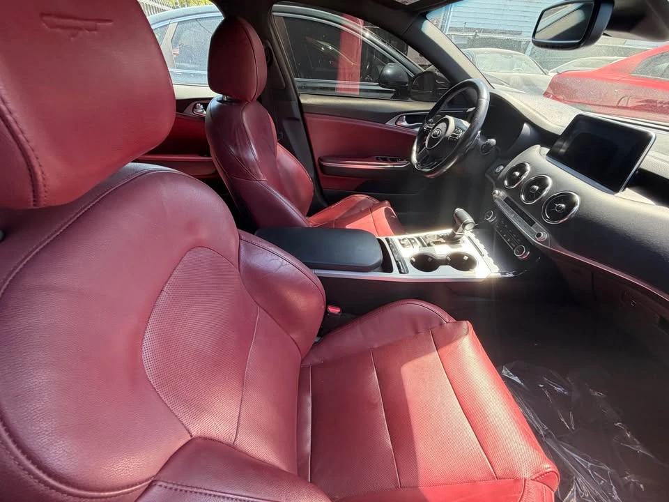 2020 Kia Stinger GT - Image 11 of 13