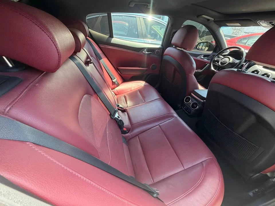 2020 Kia Stinger GT - Image 12 of 13