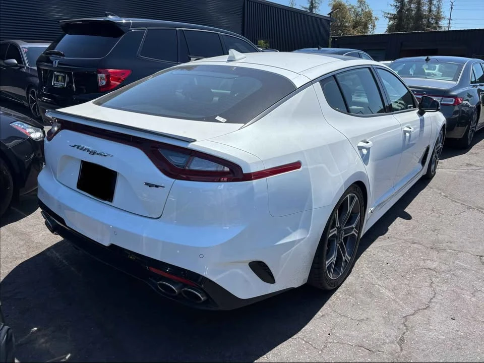 2020 Kia Stinger GT - Image 2 of 5