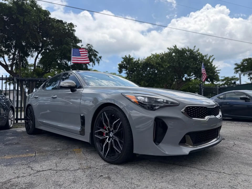 2020 Kia Stinger GT - Image 2 of 18