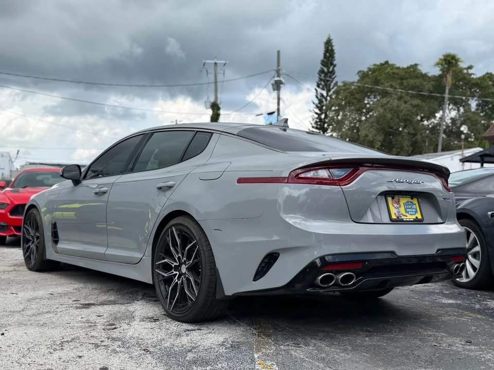 2020 Kia Stinger GT - Image 7 of 18