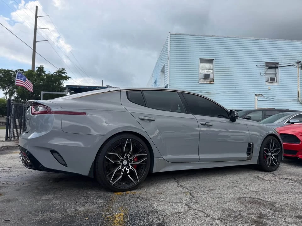 2020 Kia Stinger GT - Image 6 of 18