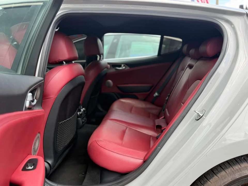 2020 Kia Stinger GT - Image 14 of 18