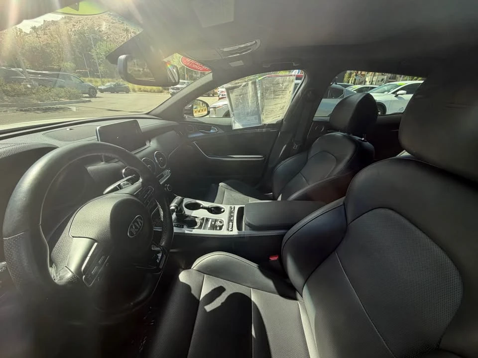 2020 Kia Stinger GT - Image 5 of 6
