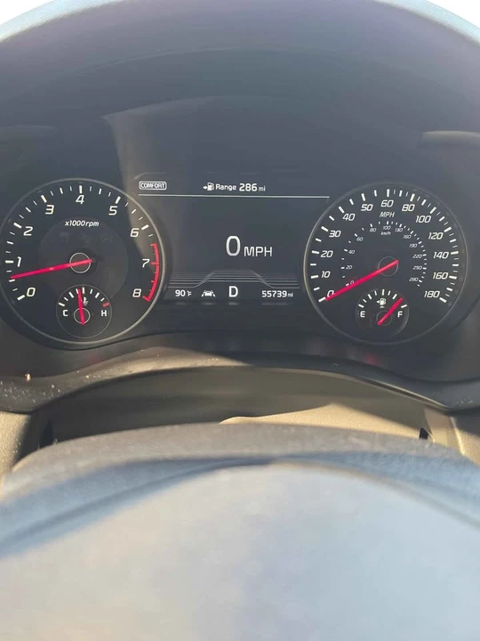 2020 Kia Stinger GT - Image 7 of 8