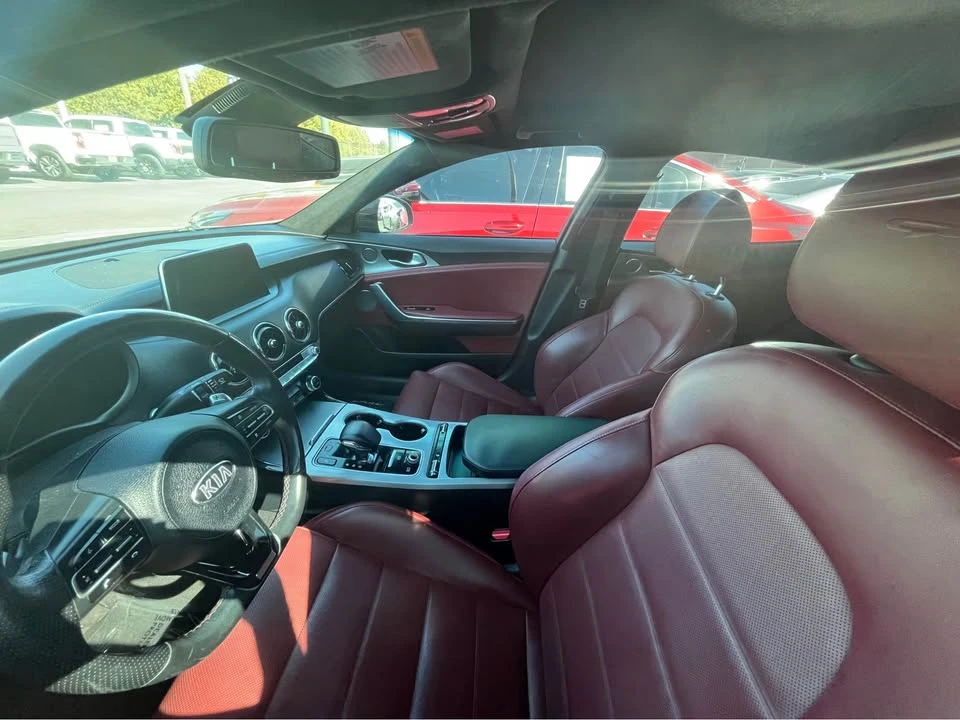 2020 Kia Stinger GT - Image 8 of 9