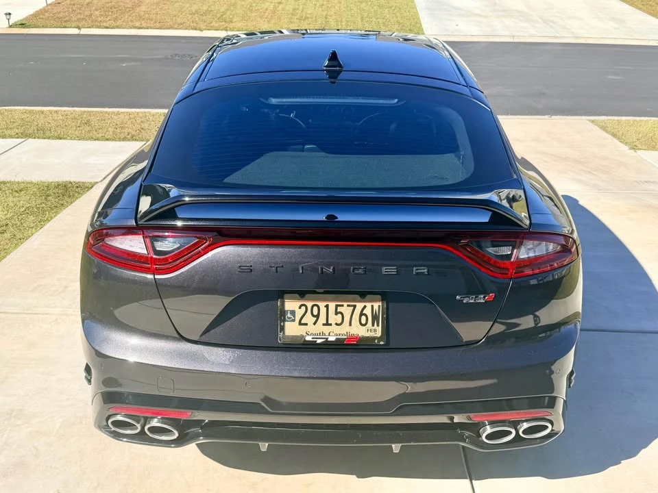 2020 Kia Stinger GT - Image 8 of 10