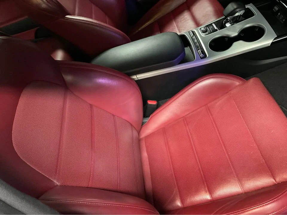 2020 Kia Stinger GT - Image 8 of 13