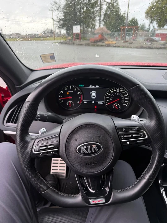 2020 Kia Stinger GT - Image 10 of 13
