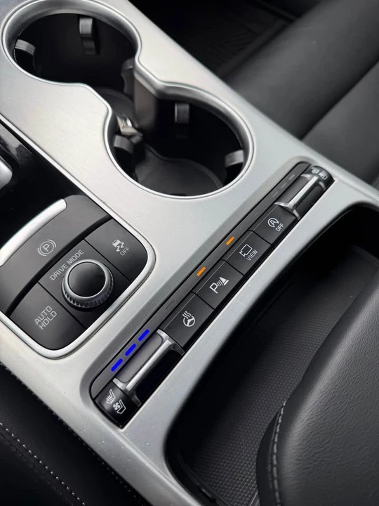 2020 Kia Stinger GT - Image 9 of 13