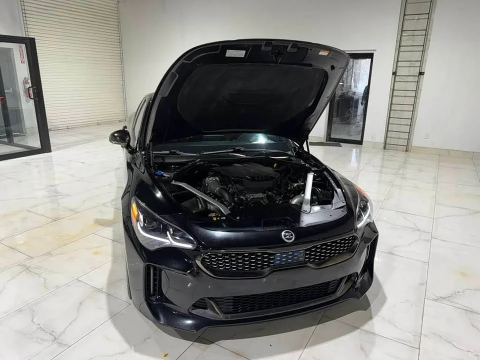 2020 Kia Stinger GT - Image 2 of 10