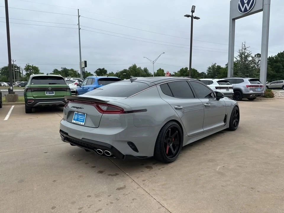 2020 Kia Stinger GT - Image 8 of 20