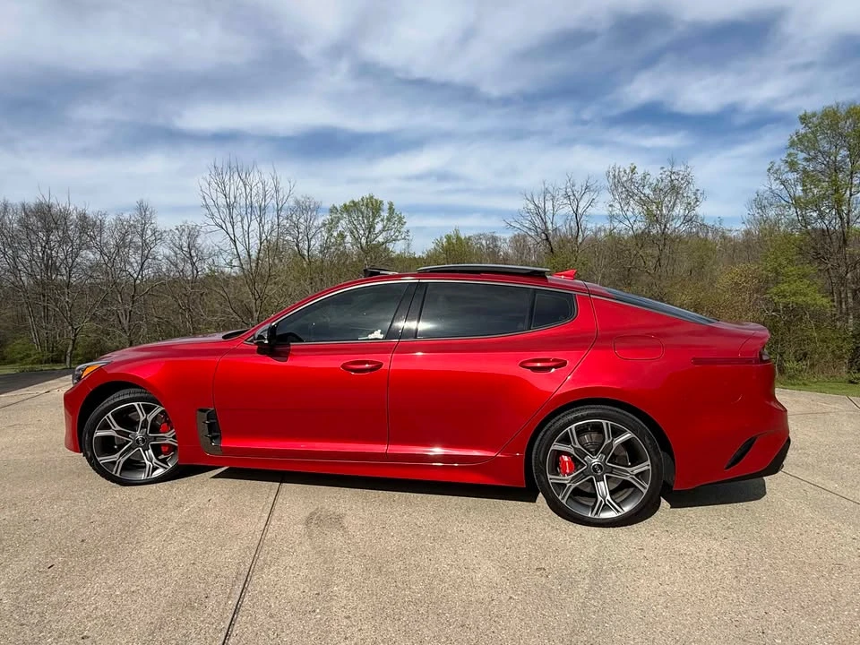 2020 Kia Stinger GT - Image 2 of 10