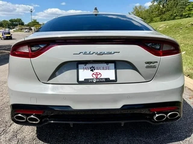 2020 Kia Stinger GT - Image 6 of 9