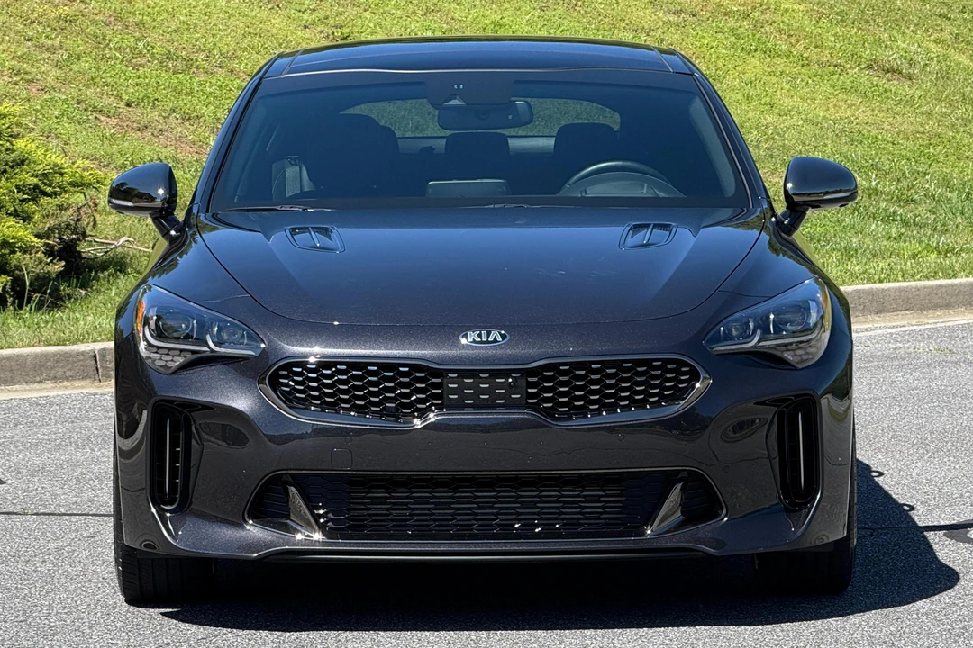 2020 Kia Stinger GT - Image 2 of 31