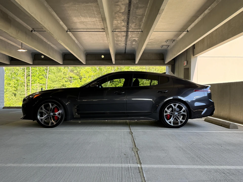 2020 Kia Stinger GT - Image 12 of 31