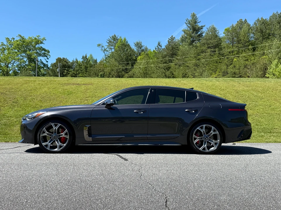 2020 Kia Stinger GT - Image 14 of 31