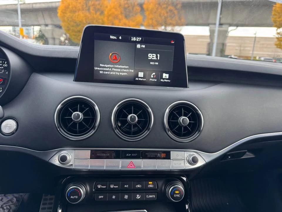2020 Kia Stinger GT - Image 16 of 20