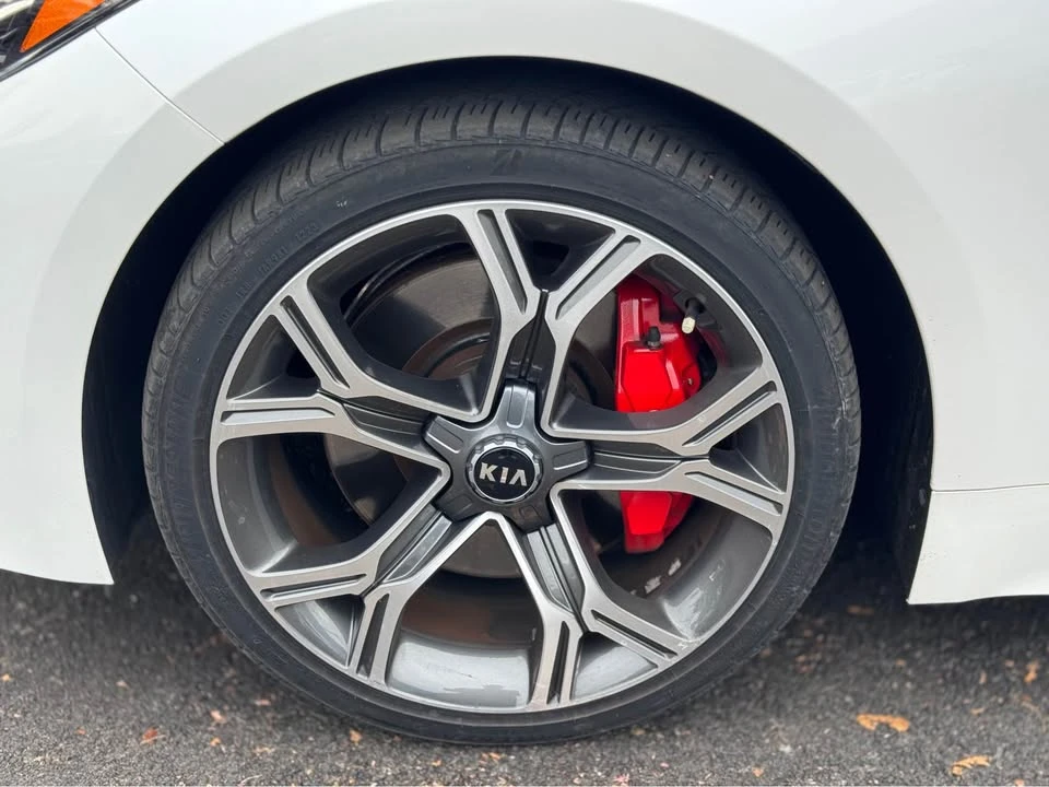 2020 Kia Stinger GT - Image 10 of 20