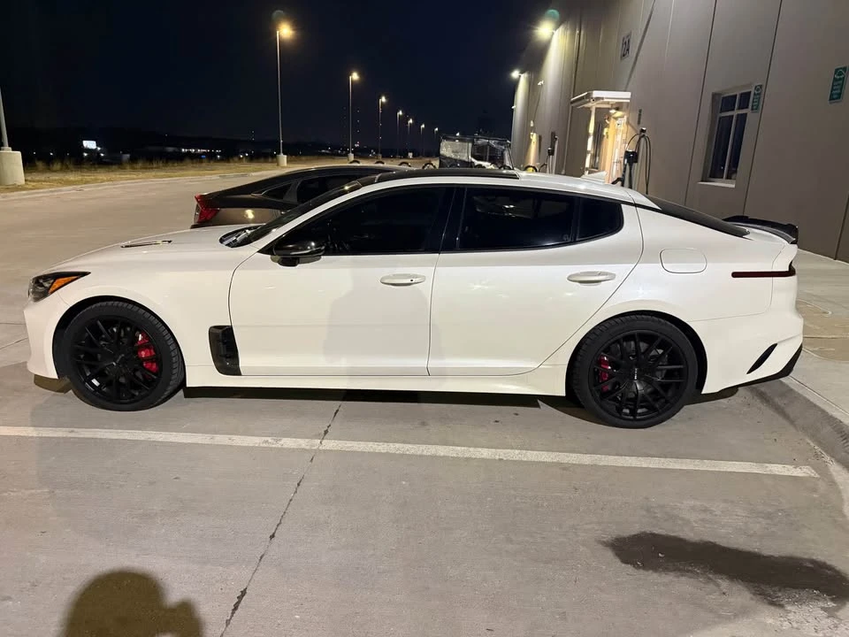 2020 Kia Stinger GT - Image 3 of 3