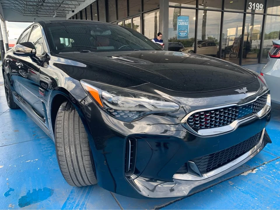 2020 Kia Stinger - Image 2 of 7