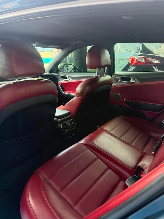 2020 Kia Stinger - Image 4 of 6