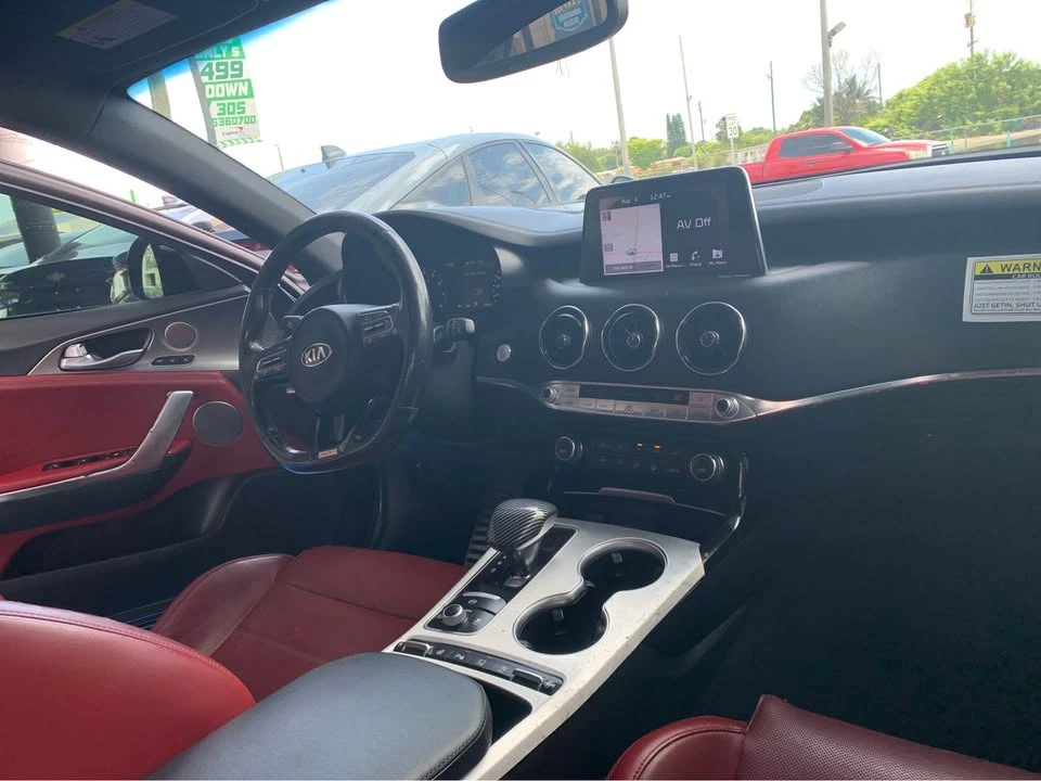 2020 Kia Stinger - Image 6 of 7
