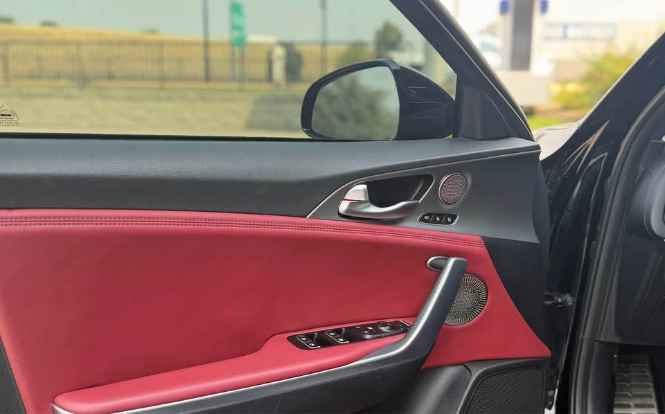 2020 Kia Stinger GT - Image 12 of 19