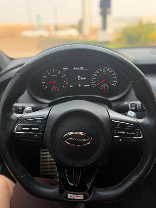 2020 Kia Stinger GT - Image 14 of 19
