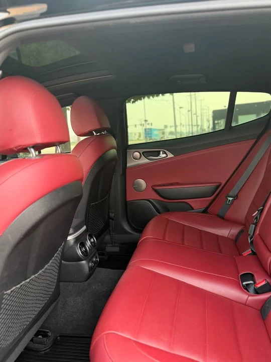 2020 Kia Stinger GT - Image 11 of 19
