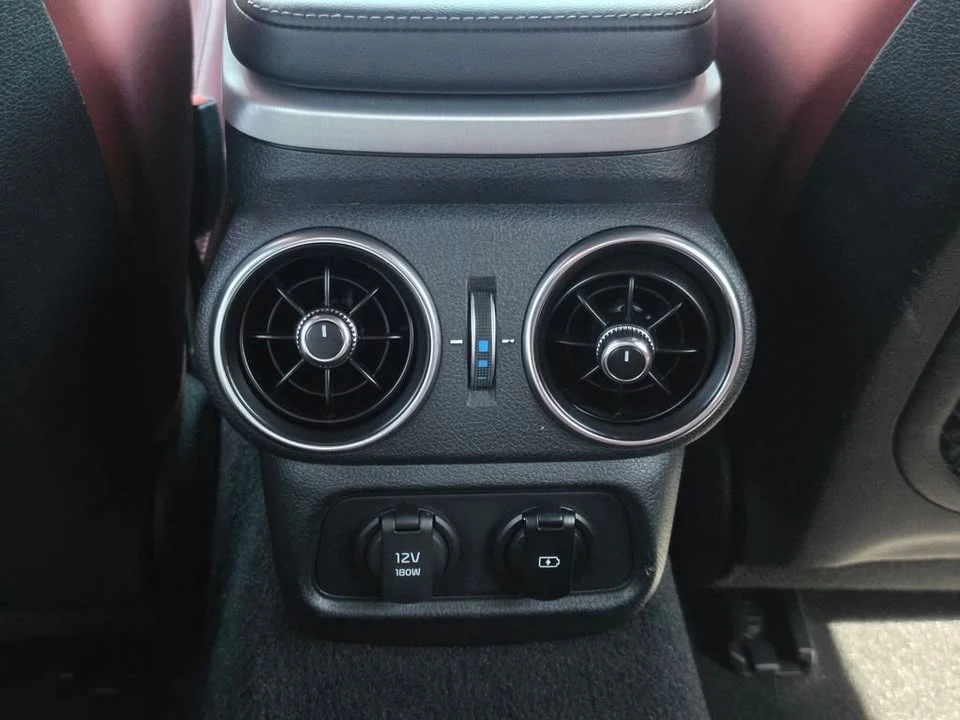 2020 Kia Stinger GT - Image 17 of 20