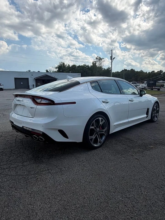 2020 Kia Stinger GT - Image 4 of 10