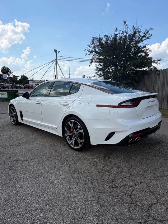 2020 Kia Stinger GT - Image 6 of 10