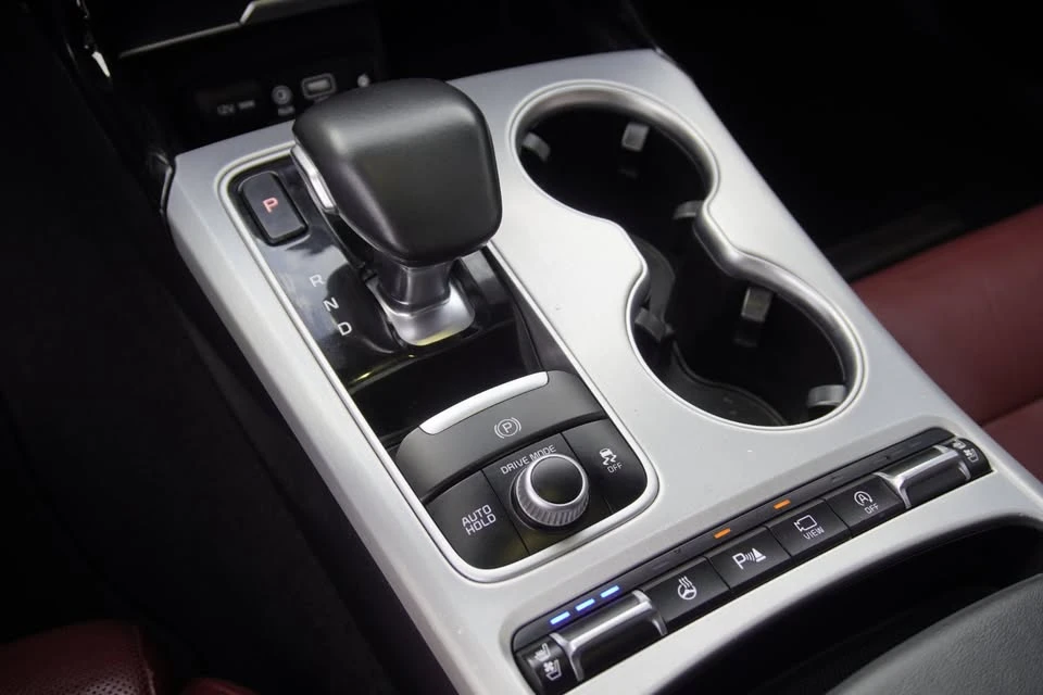 2020 Kia Stinger GT - Image 10 of 12