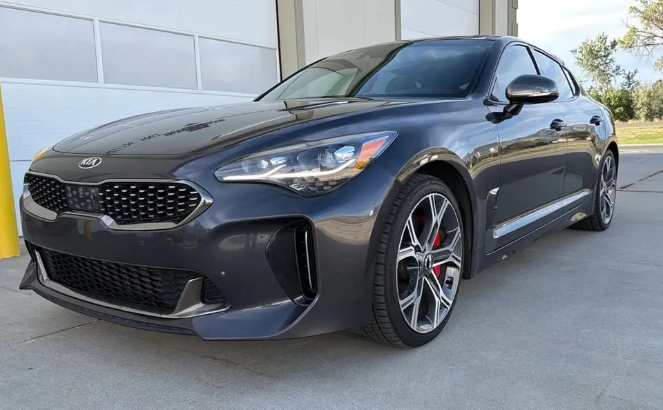 2020 Kia Stinger GT - Image 2 of 20