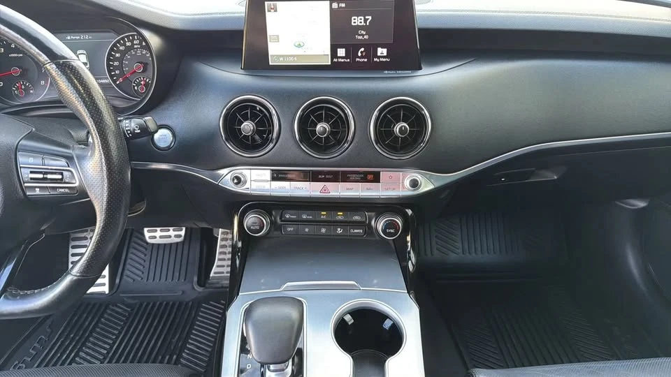 2020 Kia Stinger GT - Image 7 of 20