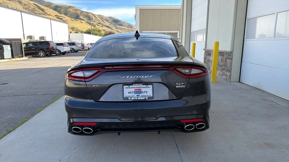 2020 Kia Stinger GT - Image 12 of 20