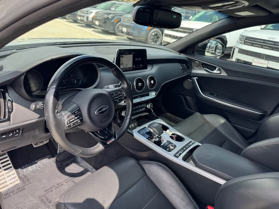 2020 Kia Stinger GT - Image 10 of 12