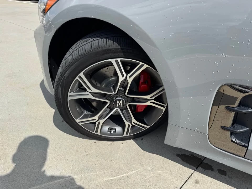 2020 Kia Stinger GT - Image 4 of 12