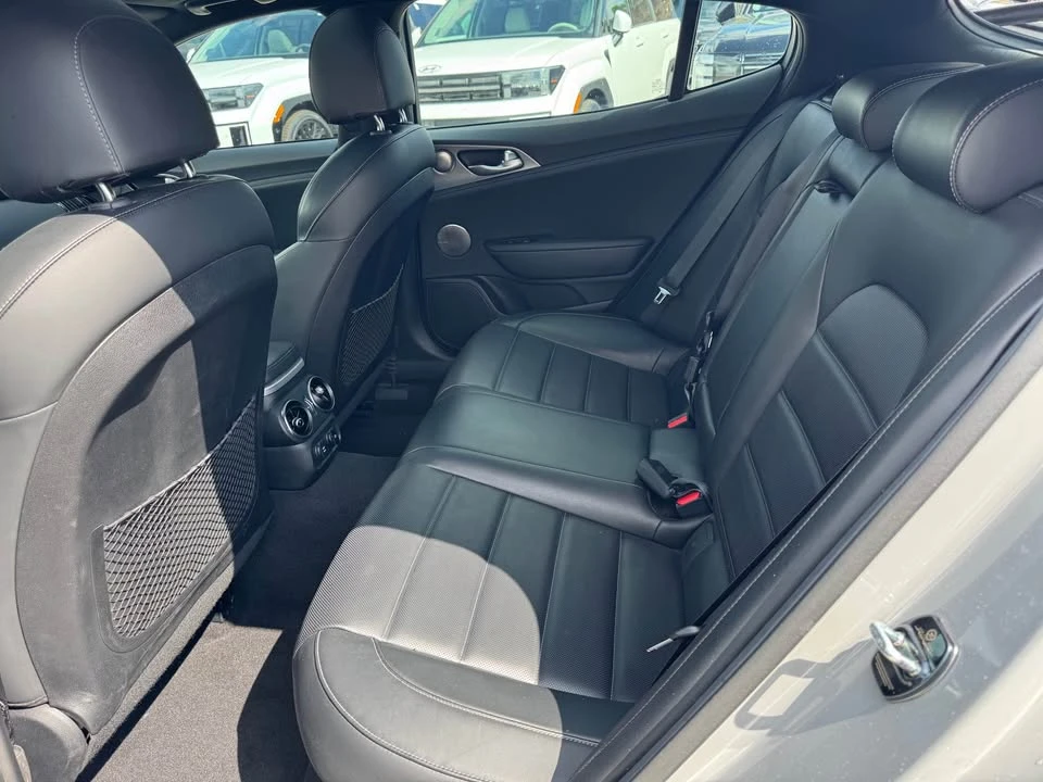 2020 Kia Stinger GT - Image 7 of 12