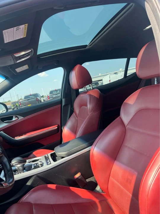 2020 Kia Stinger GT - Image 9 of 13