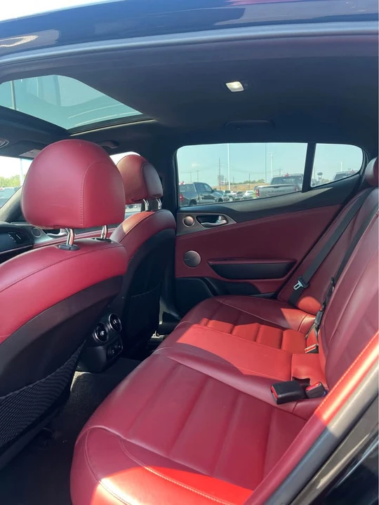 2020 Kia Stinger GT - Image 8 of 13