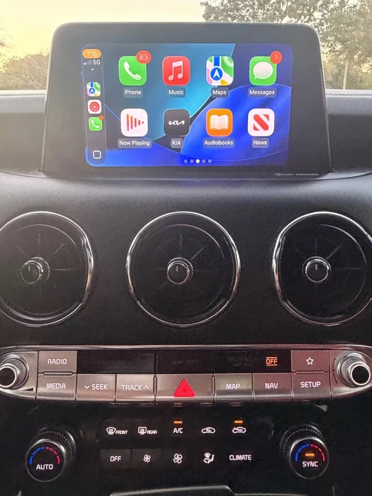 2020 Kia Stinger GT - Image 12 of 20