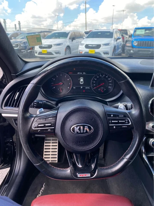 2020 Kia Stinger GT - Image 9 of 16