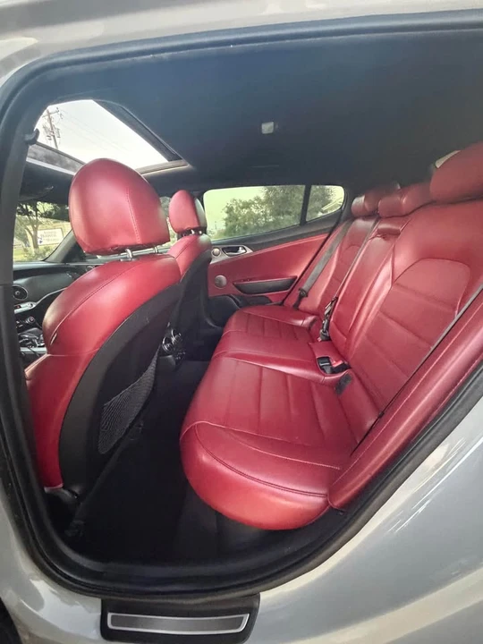 2020 Kia Stinger GT - Image 15 of 20