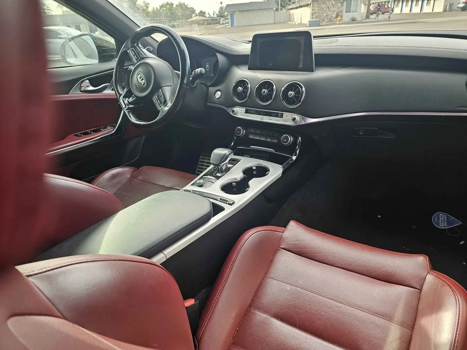 2020 Kia Stinger GT - Image 2 of 12